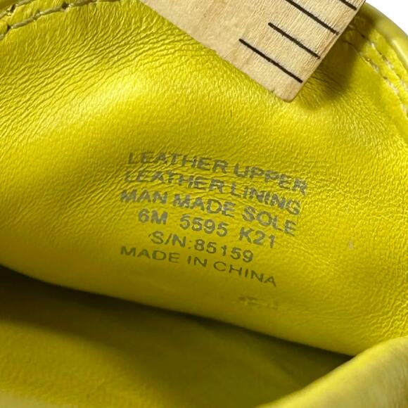 Tory Burch Lowell 2 Driver Shoes Yellow Women's Size 6 Leather Loafers Flats - Picture 4 of 7